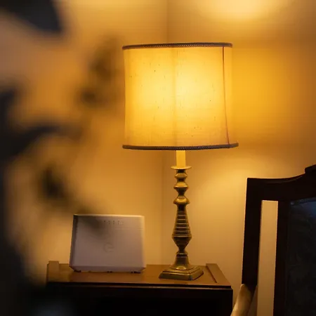 לינה וארוחת בוקר Gran Caffe Bed קסטרווילארי