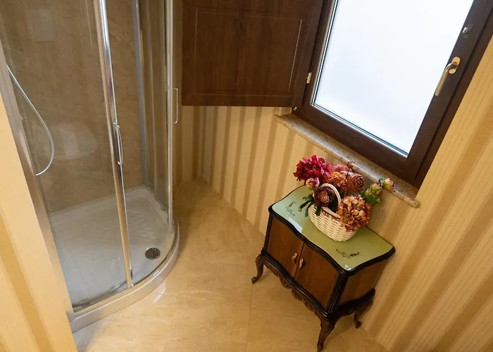 לינה וארוחת בוקר Gran Caffe Bed קסטרווילארי